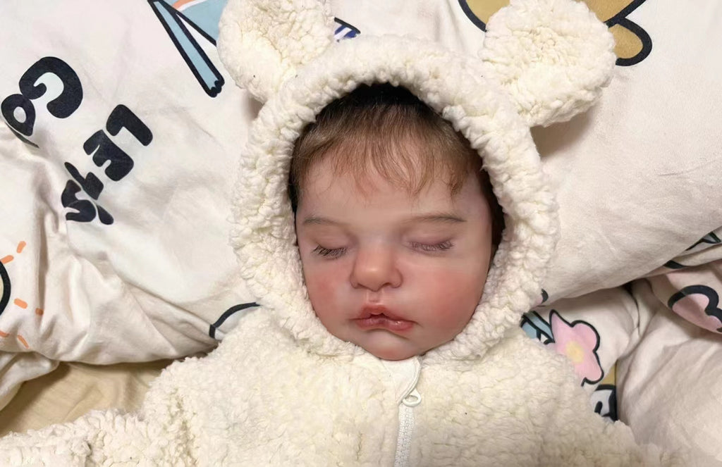 What's The Difference Between Vinyl And Silicone Reborn Doll?