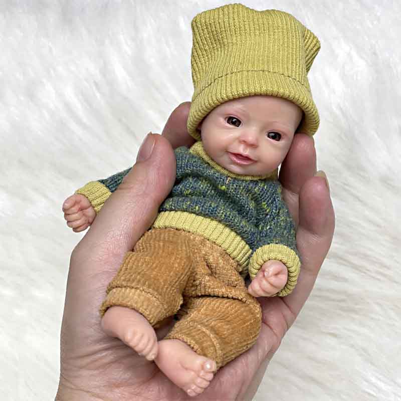 miniature reborn dolls